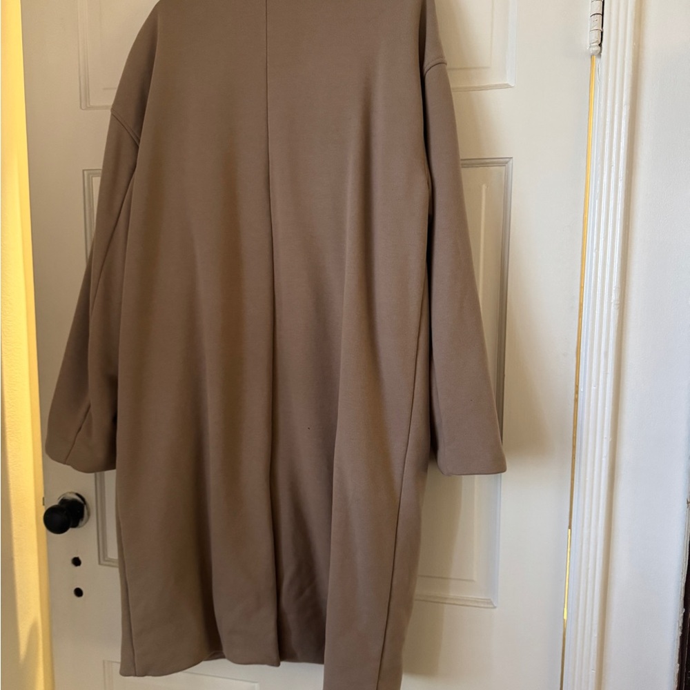 ALO Yoga VIP Trench Coat - Picture 3 of 6